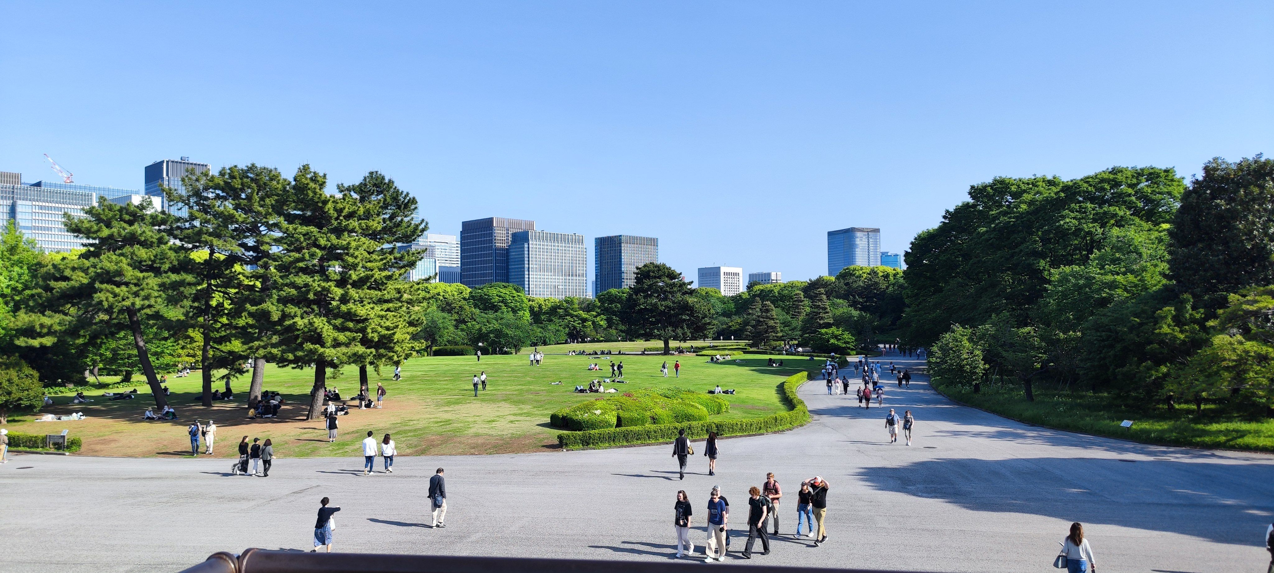 Kaiserpalast Park