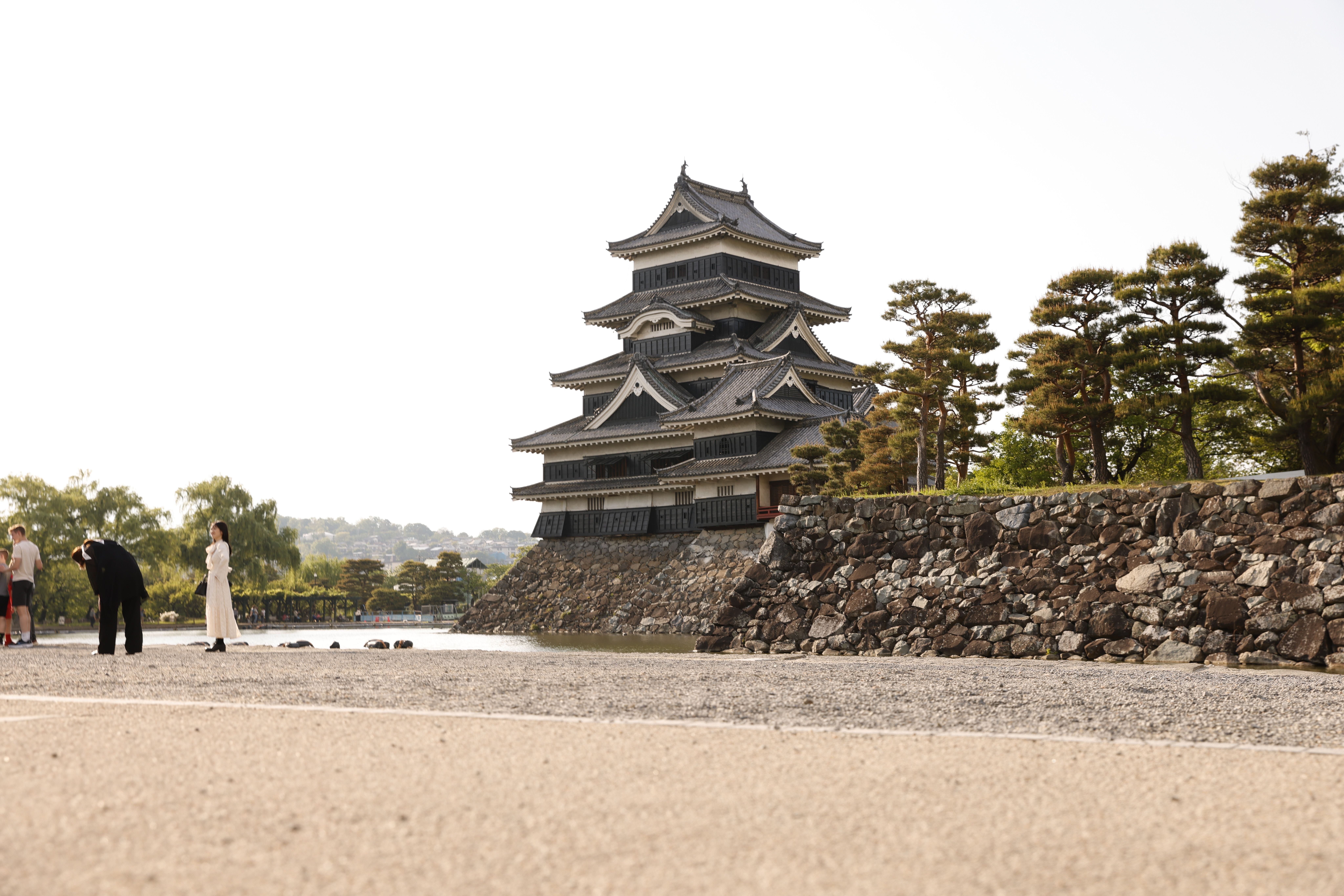 Ebenfalls Osaka Castle - aber von ausserhalb des Wassergrabens
