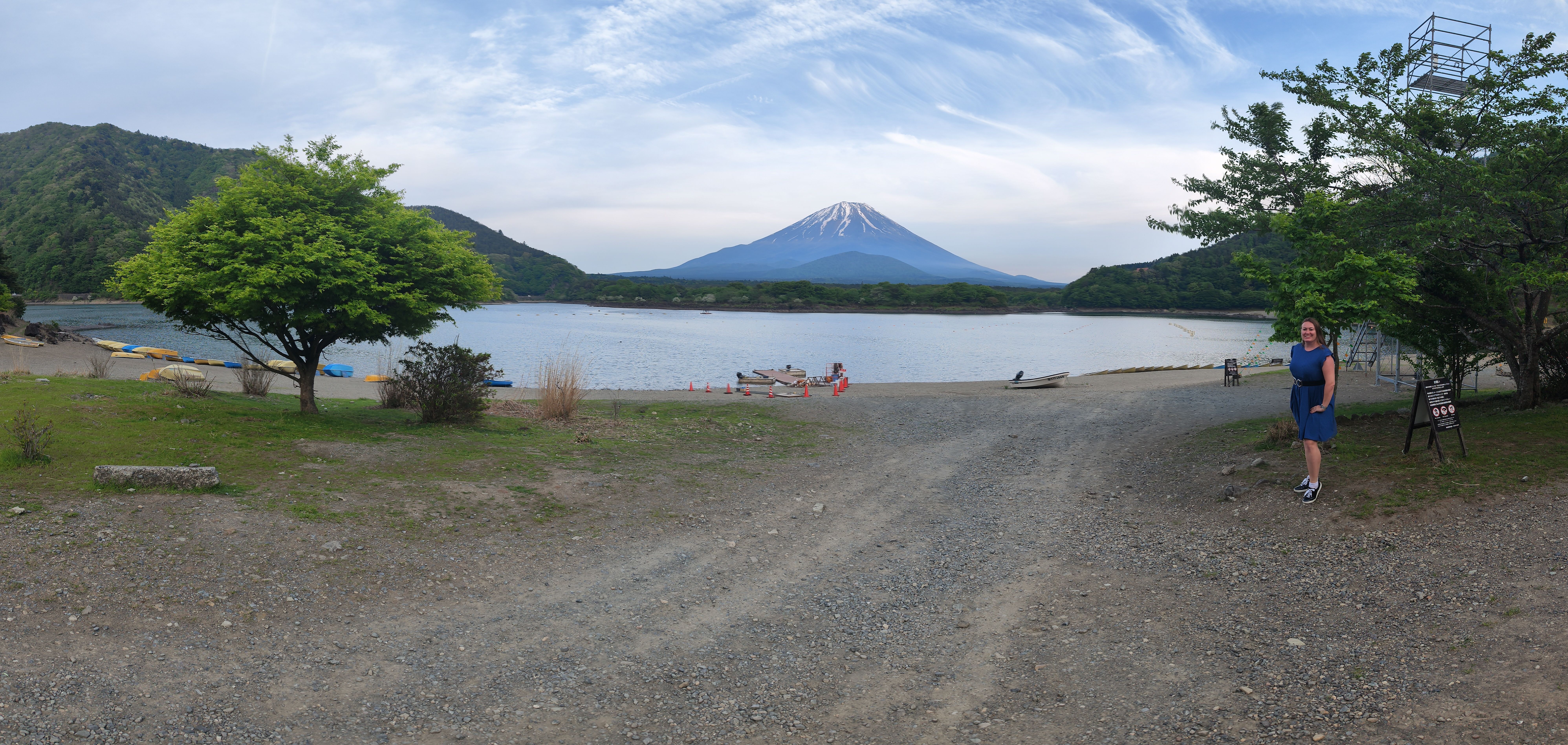 Ein kleines Panorama mit Fuji und dem Shoji-See im Vordergrund