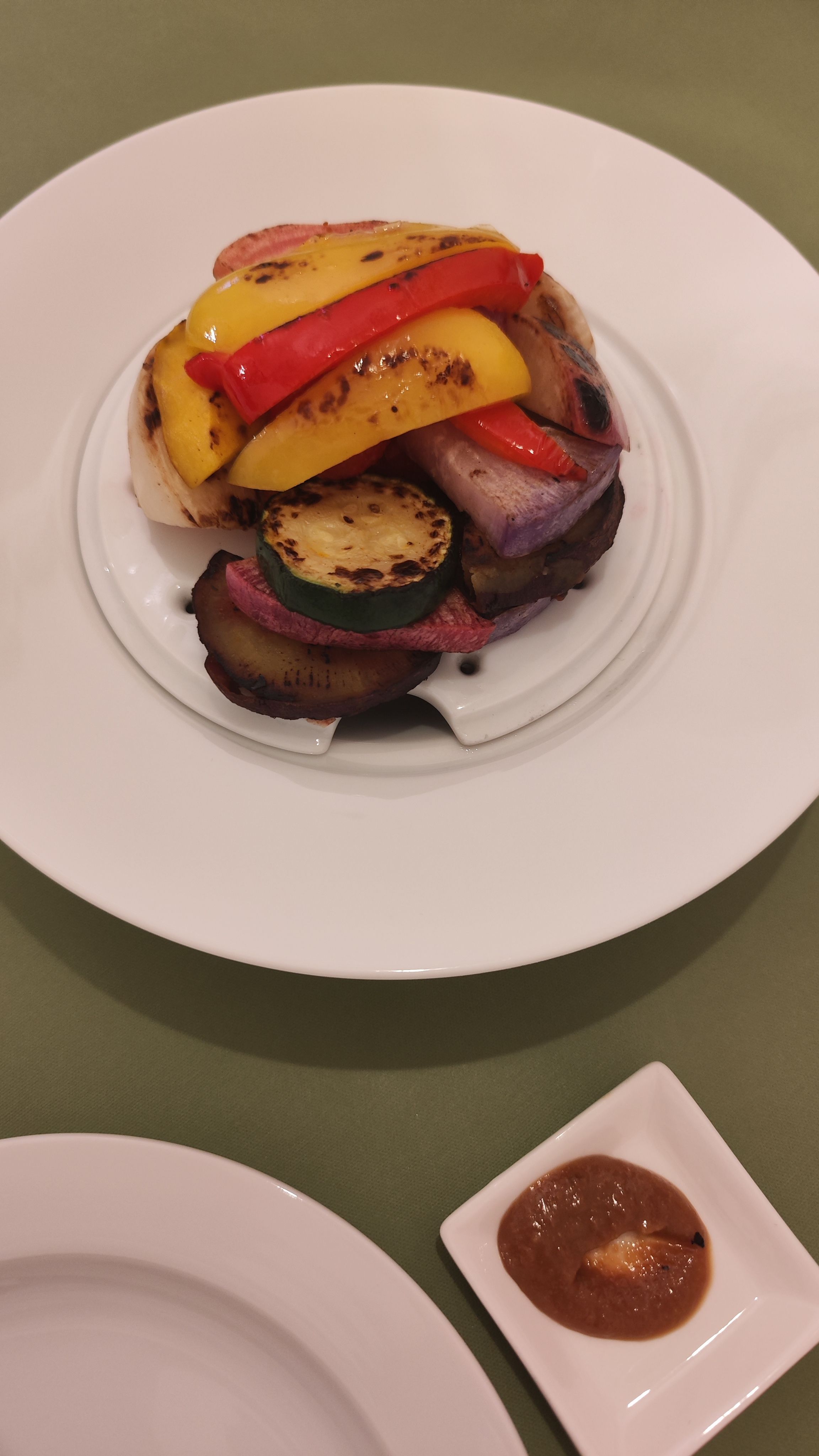 Zum Mittagessen gab es geräuchertes Gemüse - super lecker!